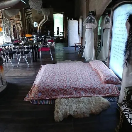 Loft Dellartista. Eclettico, Originale, Unico Appartamento Ceresara